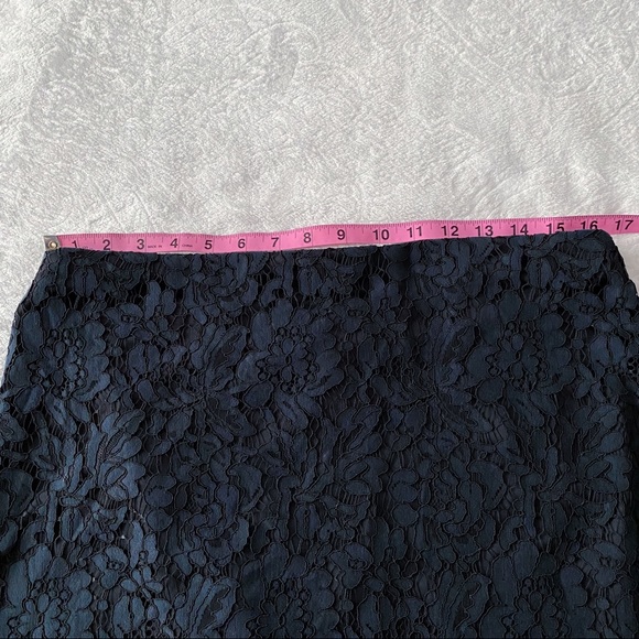 Banana Republic Blue Black Lace Skirt - Picture 8 of 9